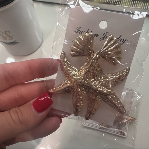Starfish Fashion Earrings 2 Pack NWT - Picture 2 of 5